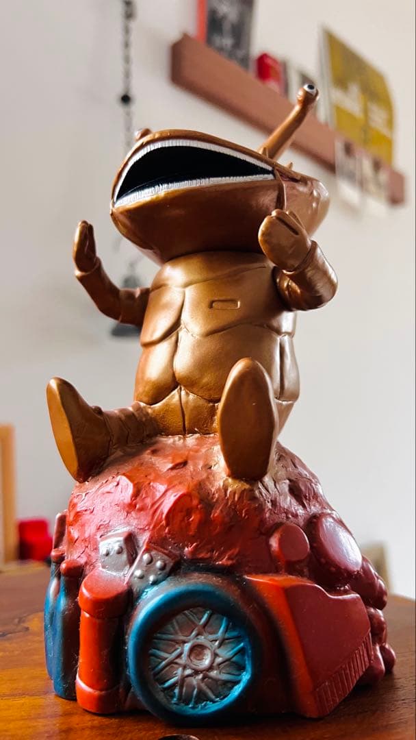 マーミット 怪獣天国 カネゴン貯金箱　開田裕治イラスト版