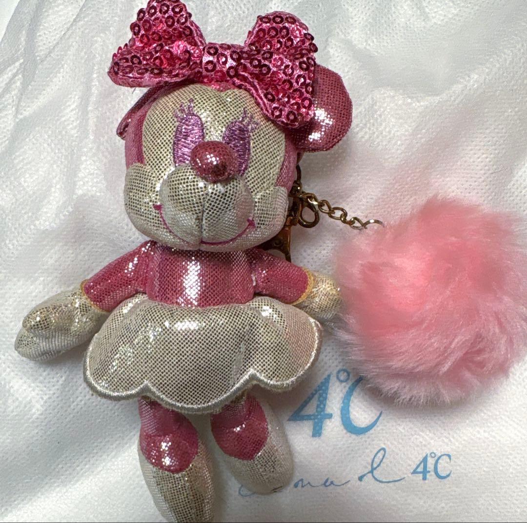 4°C×ディズニーコラボ　ミニーぬいぐるみセット