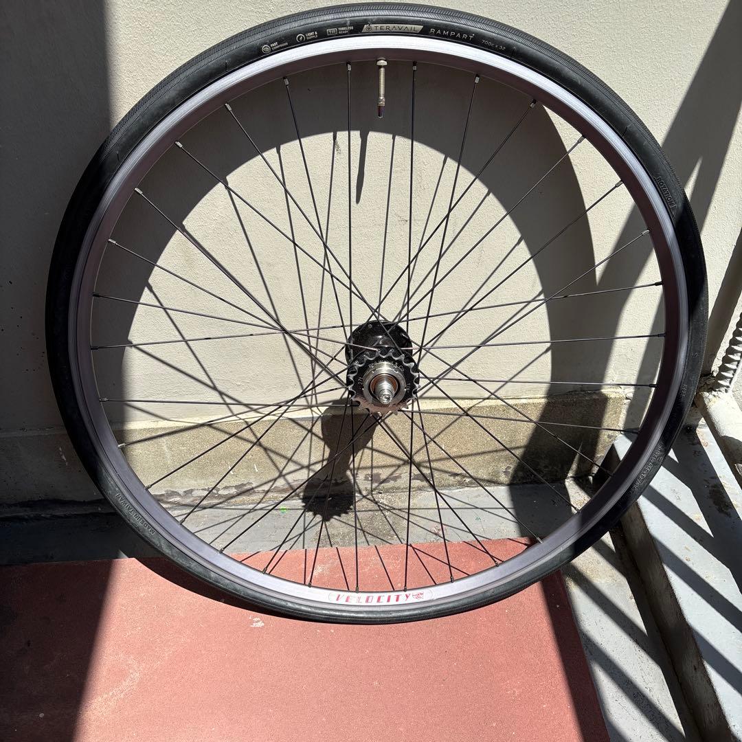 philwood velocity ピスト　ホイール