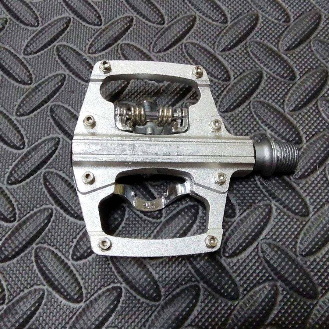 gomu様 KCNC SPDペダル+MERIDA カーボンシートポスト