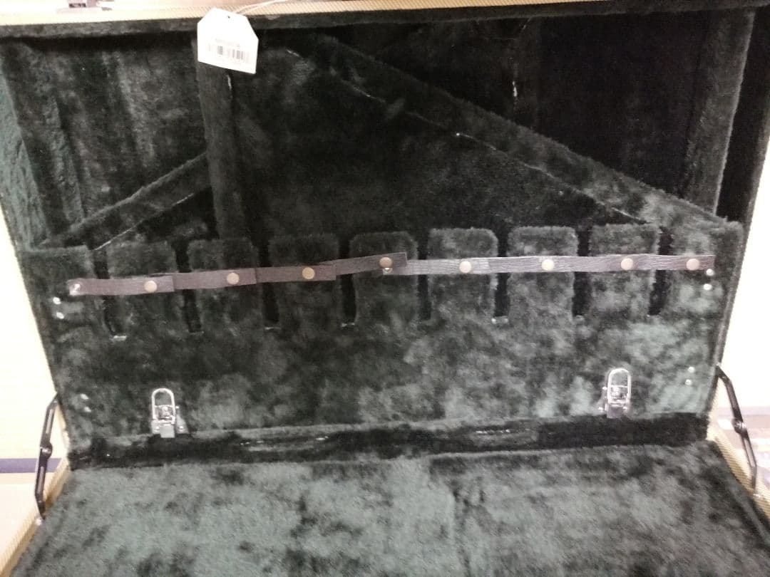 ギタースタンド　エレキギター用　ギブソン　フェンダー等にどうぞ