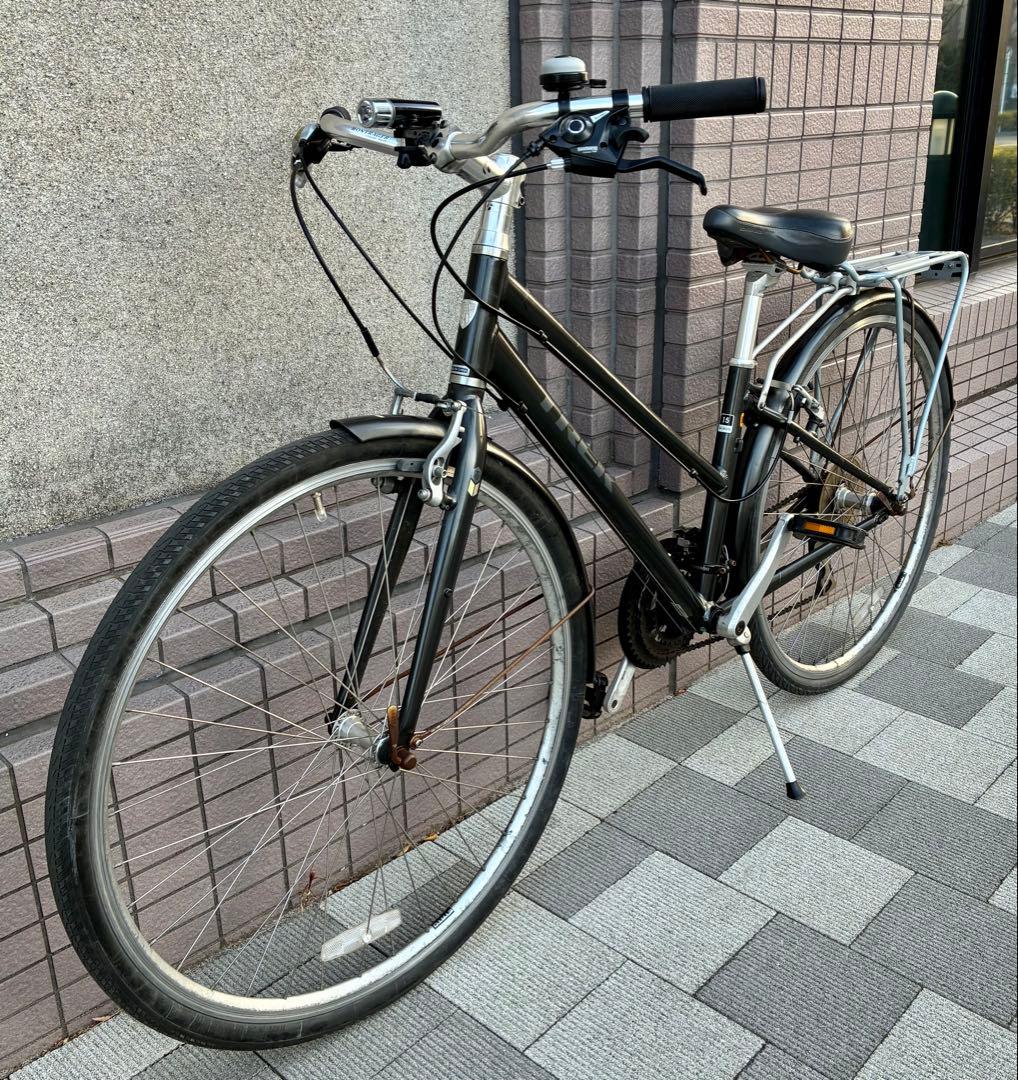 トレック　Trek Allant. クロスバイク　24段　東京