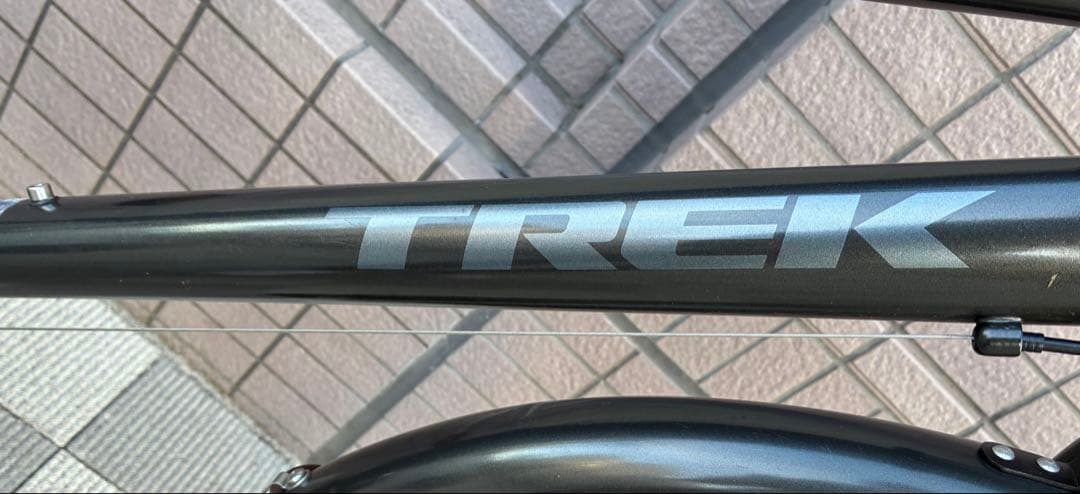 トレック　Trek Allant. クロスバイク　24段　東京