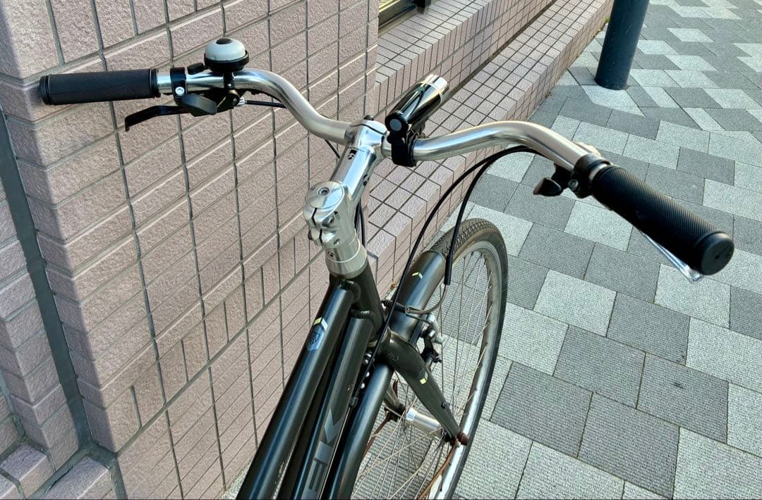 トレック　Trek Allant. クロスバイク　24段　東京