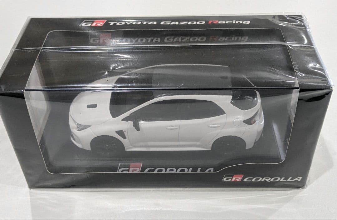 トヨタGRカローラ カラーサンプル ミニカー　スーパーホワイト(040)