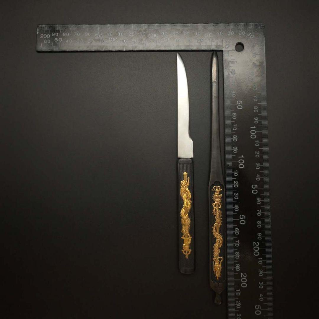 年末セール　小柄　笄　倶利伽羅剣の図　職人作　現代金工　金工品　銅製　金メッキ