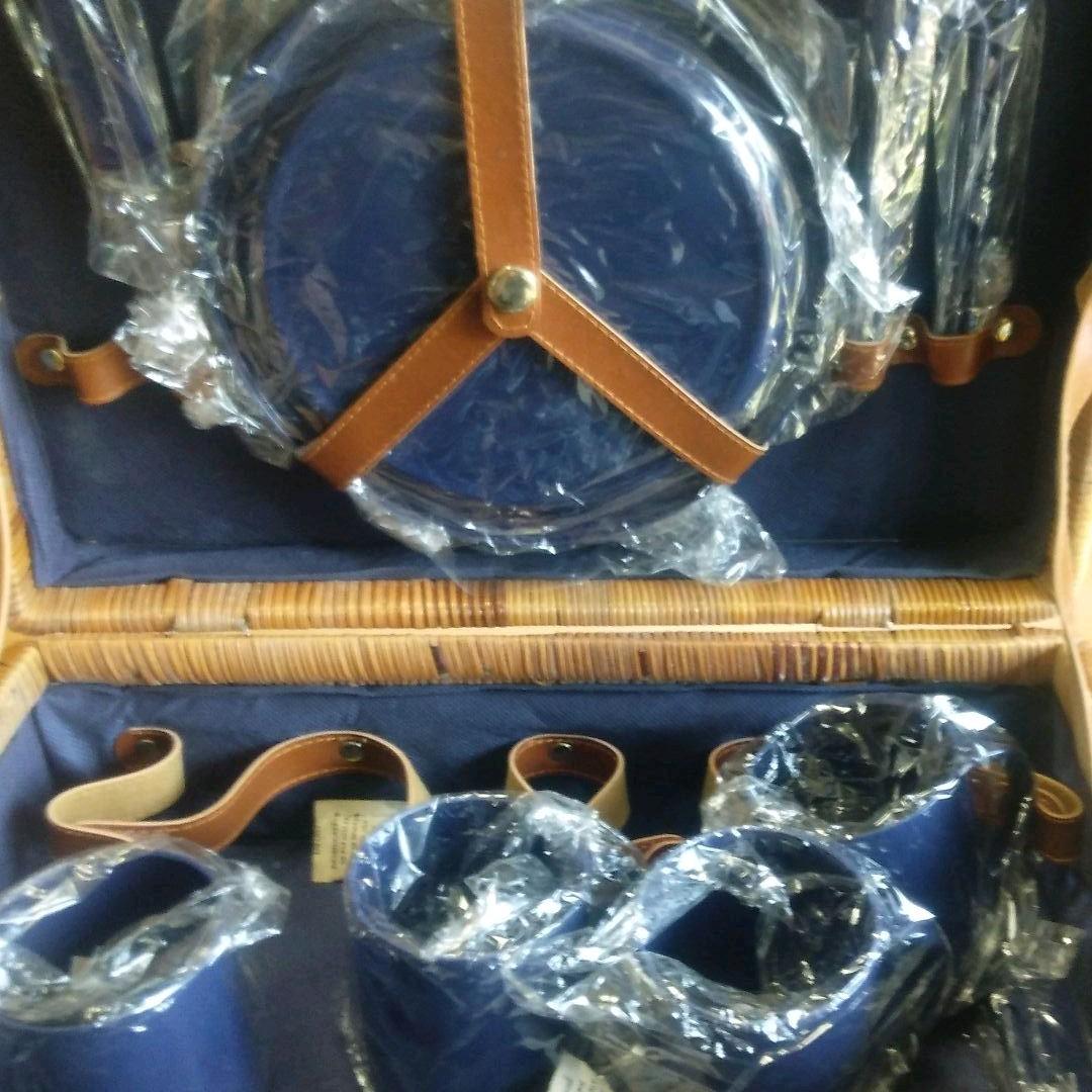 ピクニック　バスケットセット新品未使用