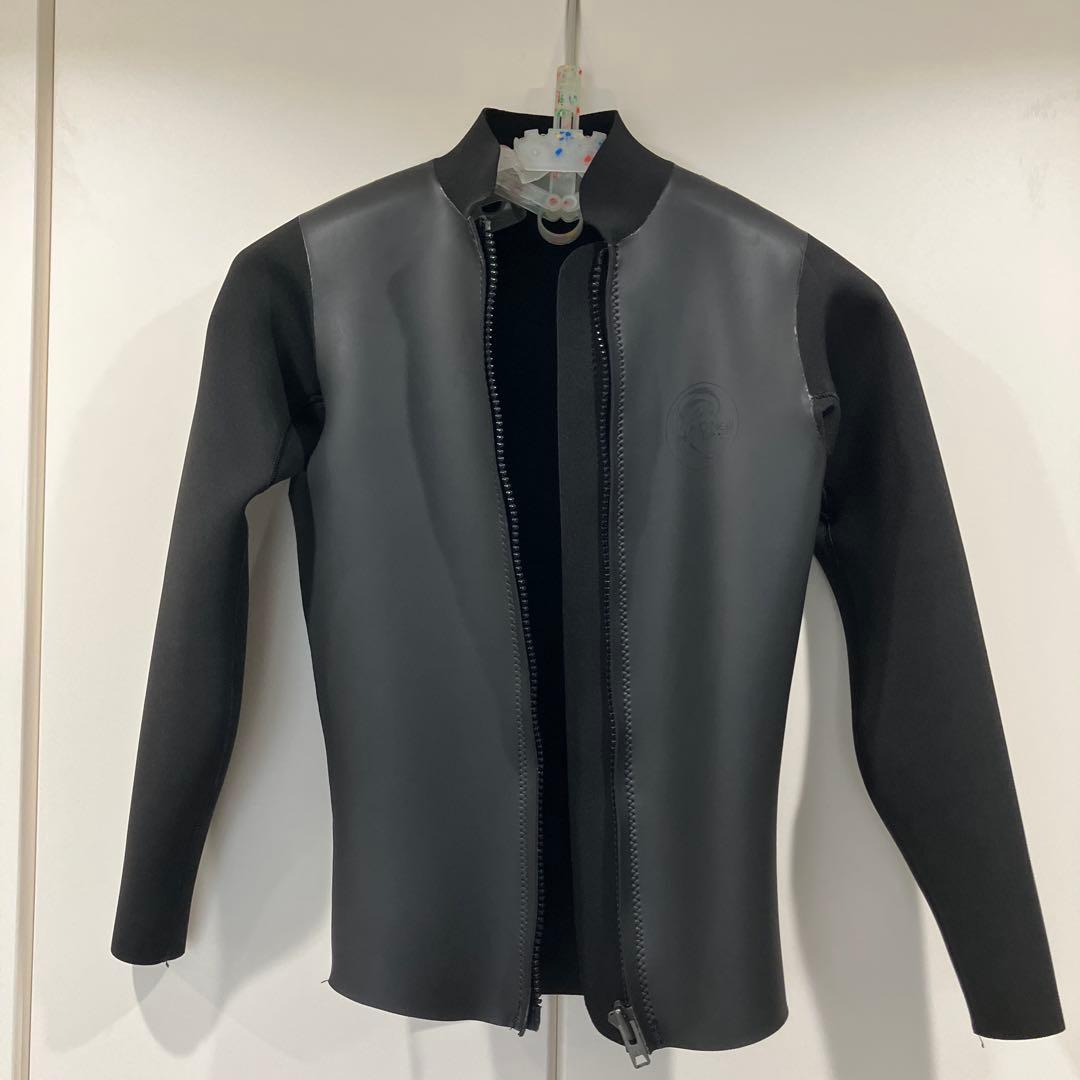 ⭐1点もの、早い者勝ち⭐️オニール タッパー　XLサイズ