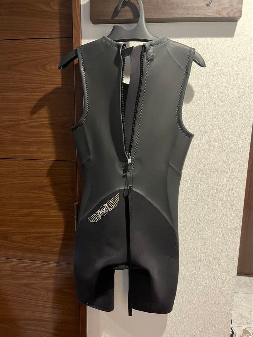 未使用 RASH ショートジョン M/L 湘南購入品　サーフィンインナー↓
