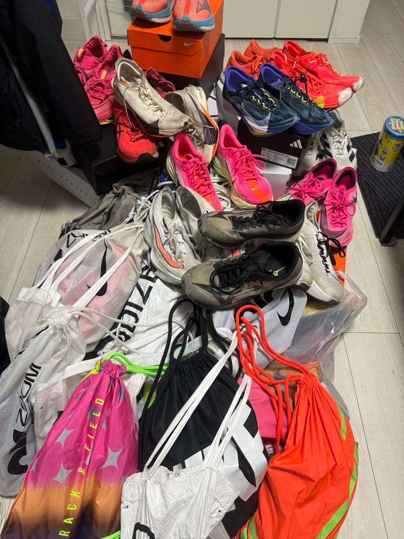 陸上スパイク、シューズセット