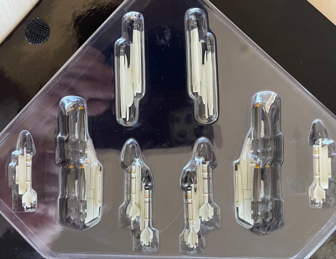 絶版希少新品　センチュリーウイングス/ 1/72 米海軍 F-８E クルセイダー