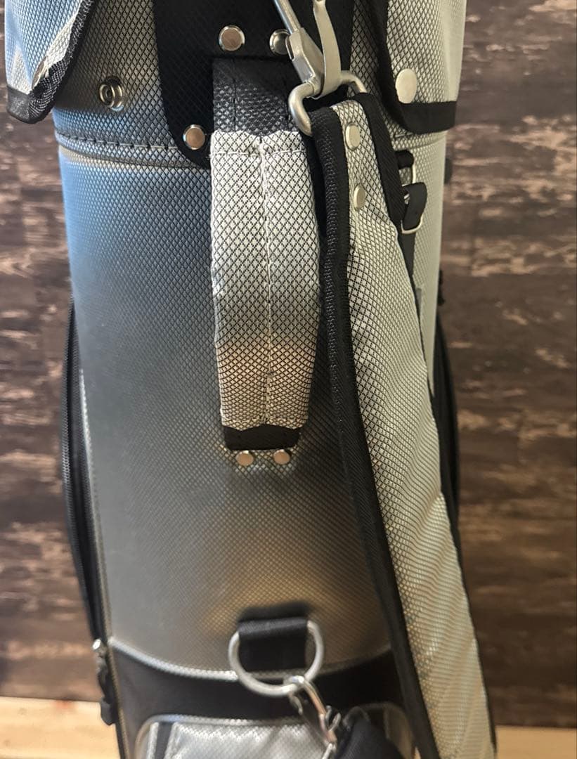 OnreD キャディーバック　シルバーブラック　8.5型