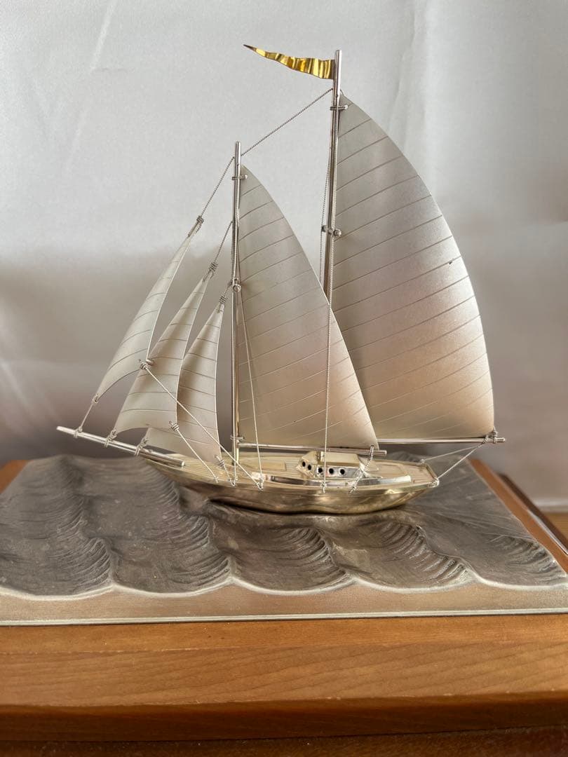 銀属製帆船模型 ガラスケース付き