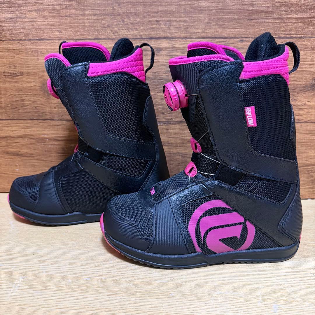 美品　kiss mark レディース　スノーボード3点　143cm かわいい