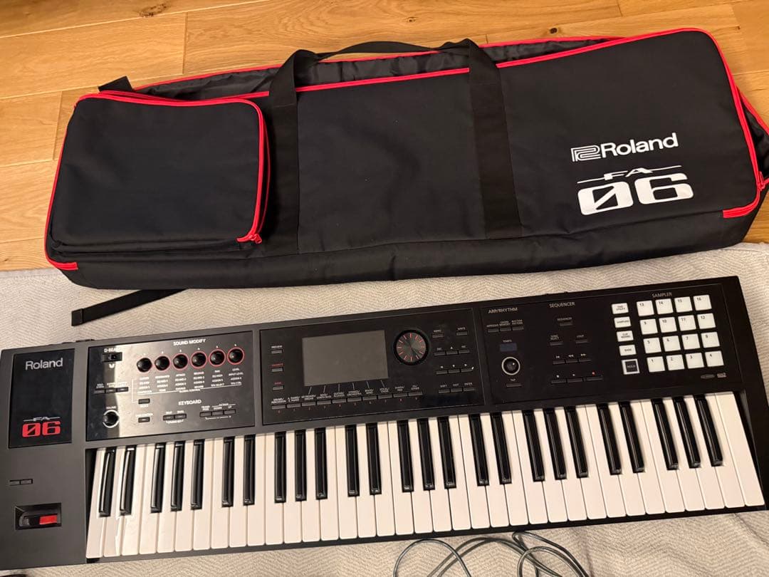 Roland FA-06　シンセサイザー ケース、スタンド付き