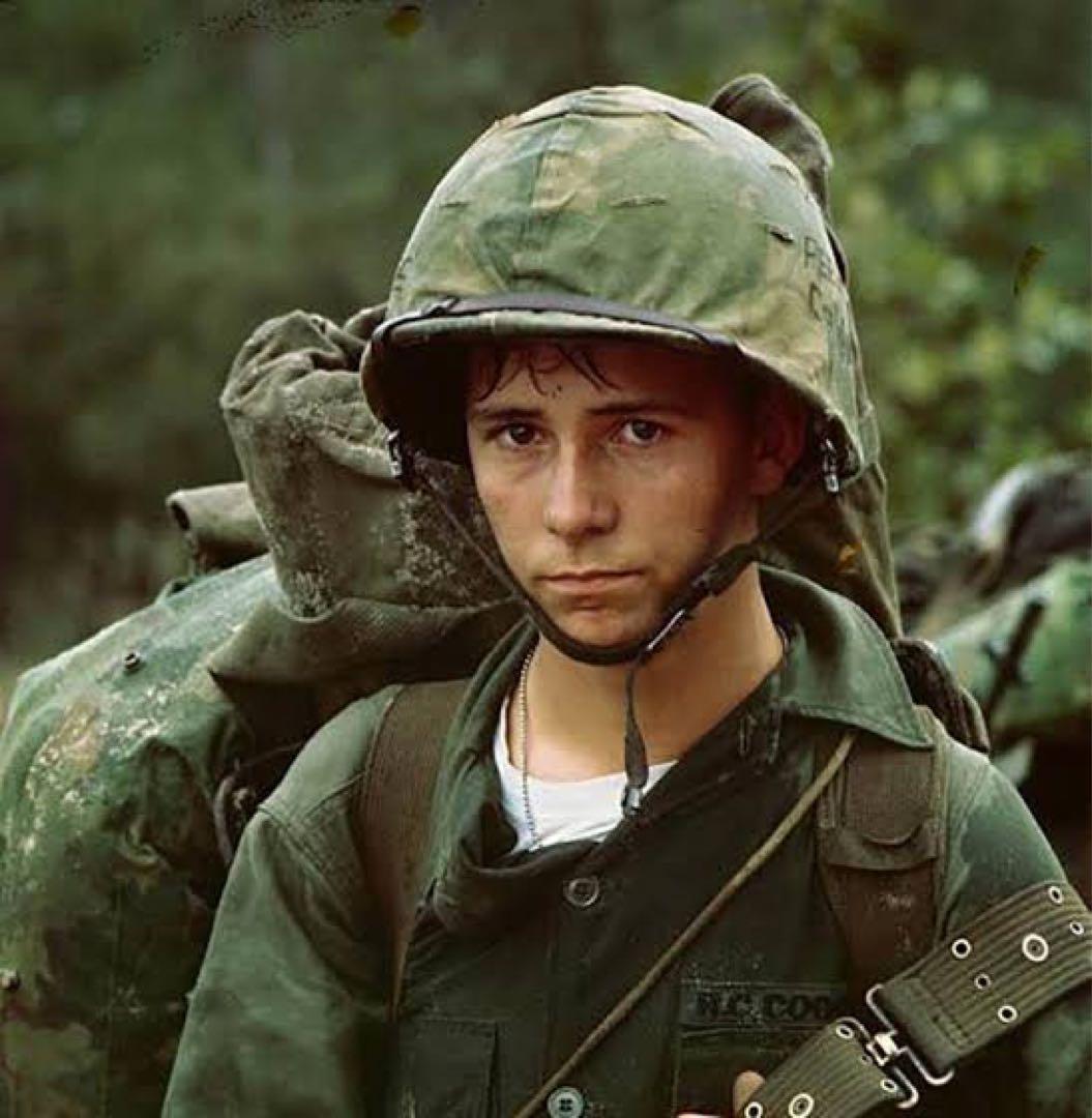 【実物】ヘルメット 米軍 ベトナム戦争M1 軍幕 ミッチェルパターン