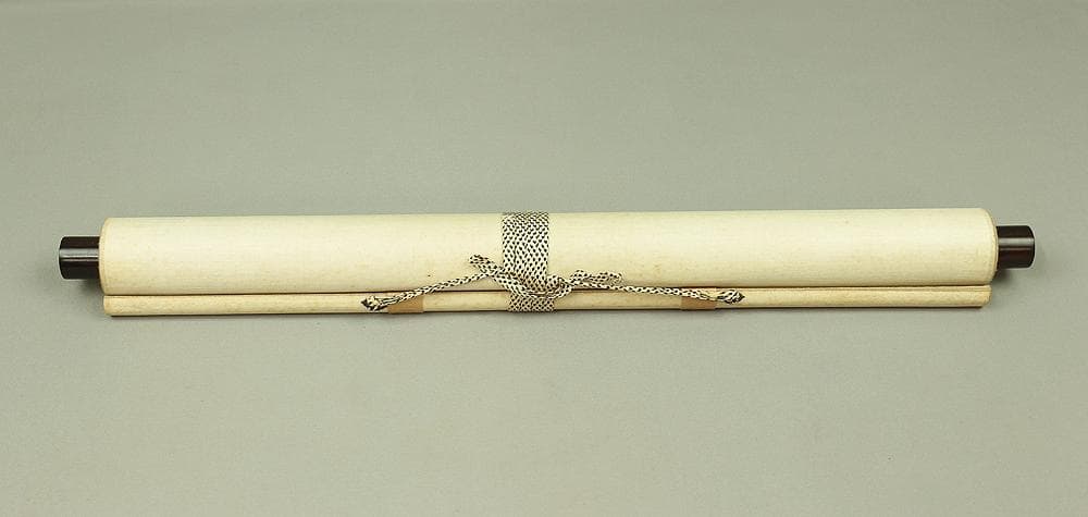 春涛散人「墨梅図」掛軸 肉筆 絹本