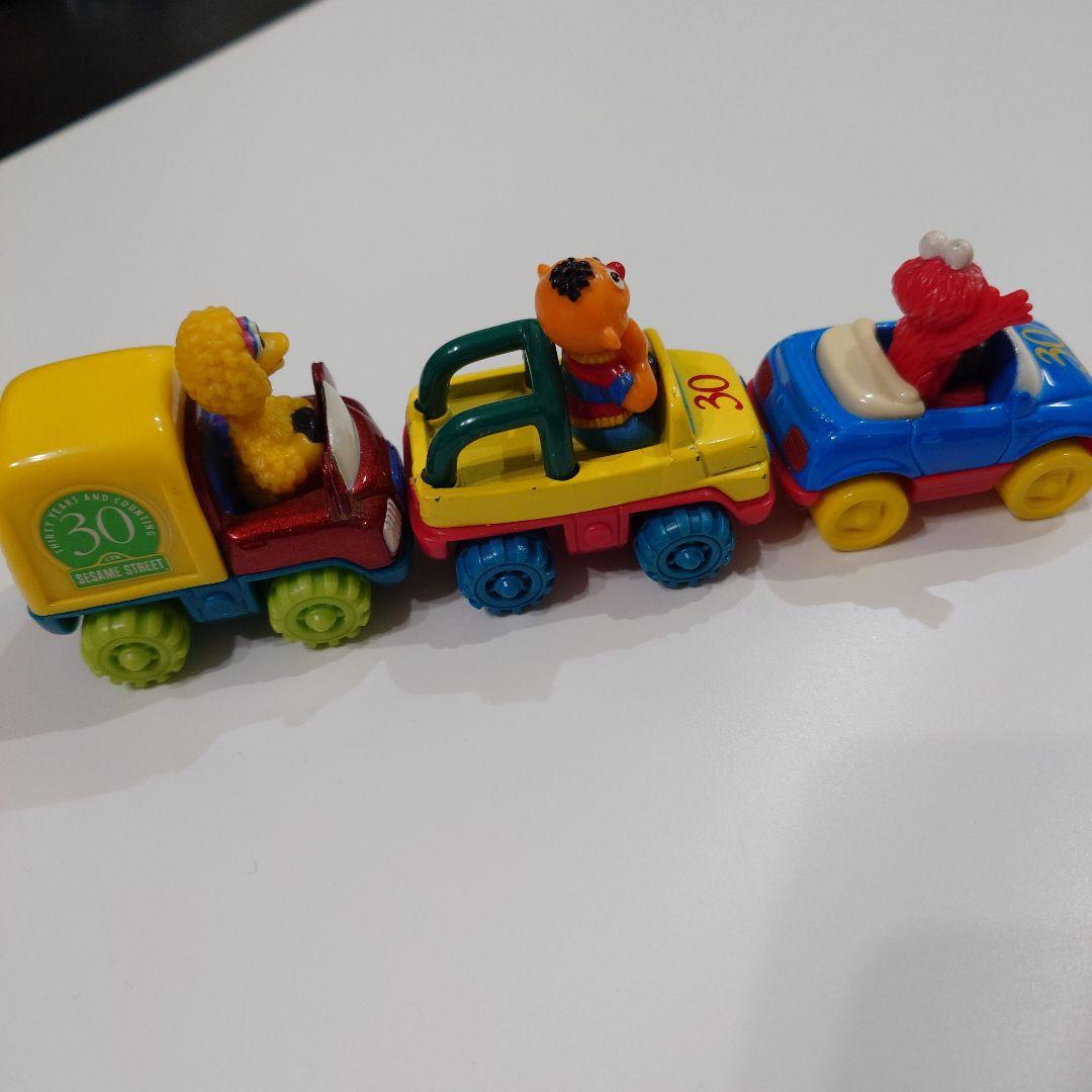 1997 SESAME STREETセサミストリート ミニカー 3点セット
