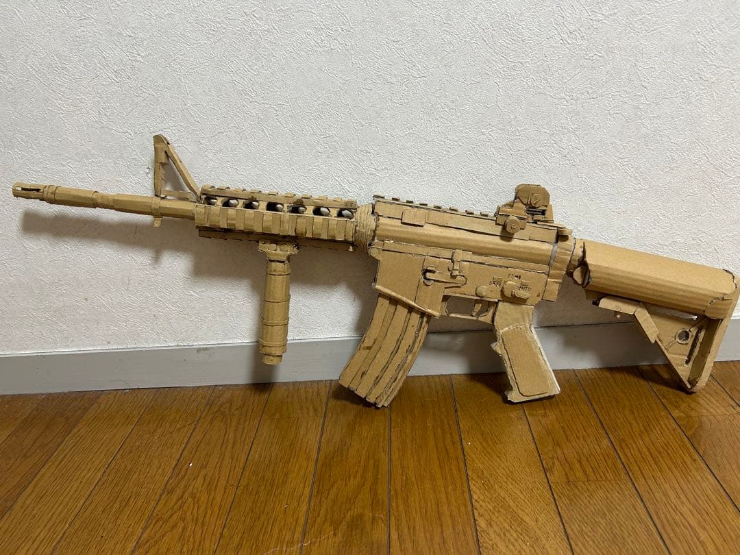 M4A1 ダンボールアート 可動 パーツ取り外し可能