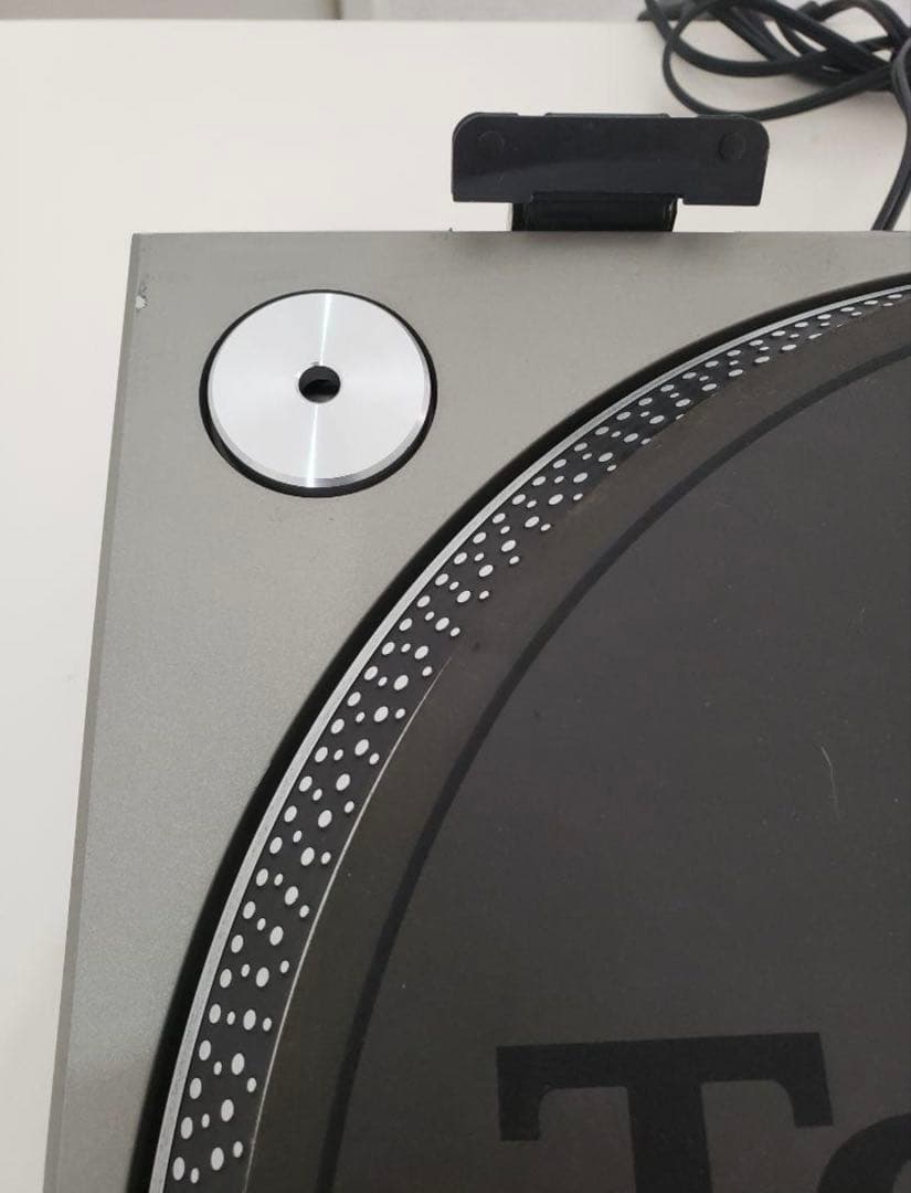 Technics SL-1200 ターンテーブル