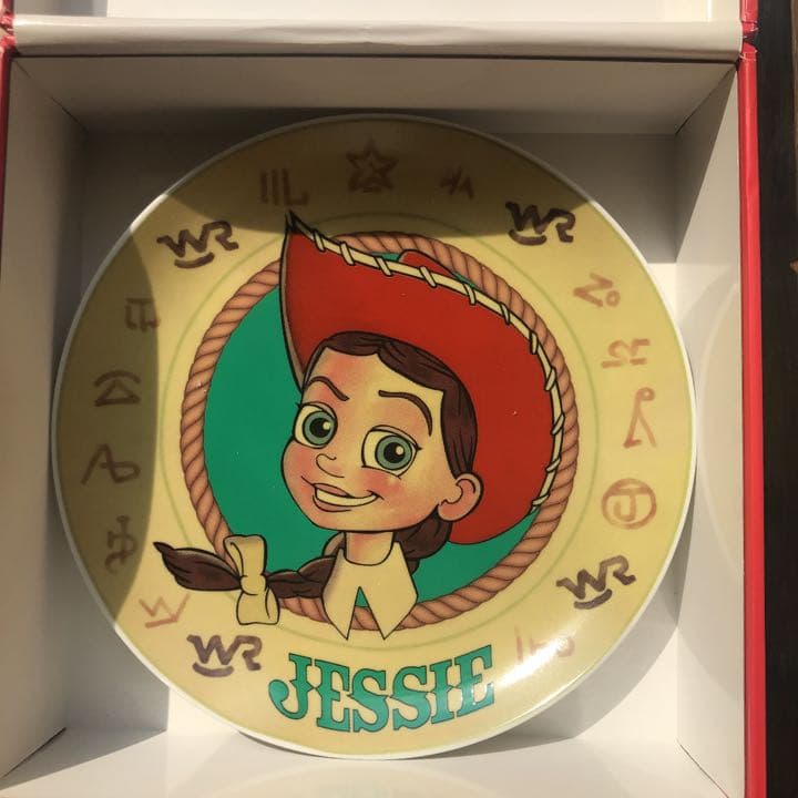 トイストーリー ウッディのラウンドアップ絵皿
