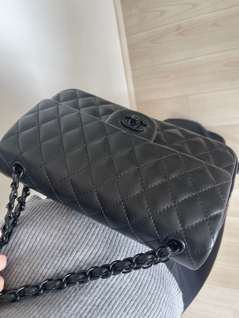 CHANEL ブラック キルティングバッグノベルティ