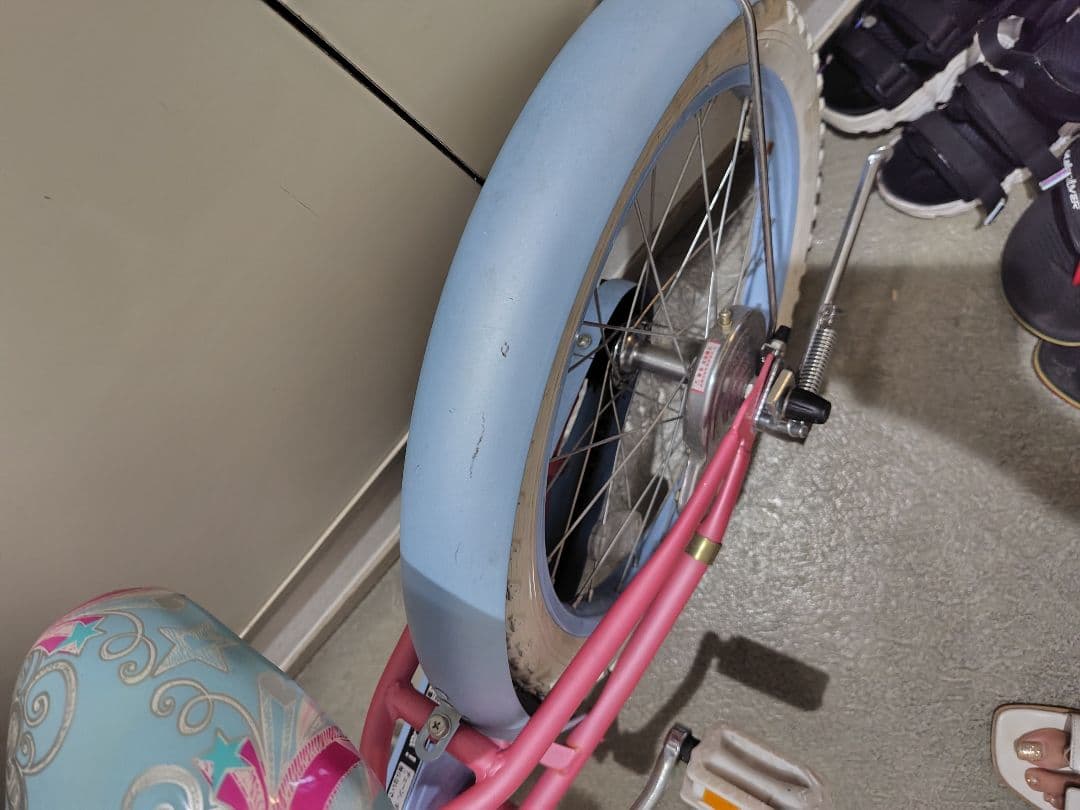 18インチ？ピンクの幼児用自転車 前カゴ付き