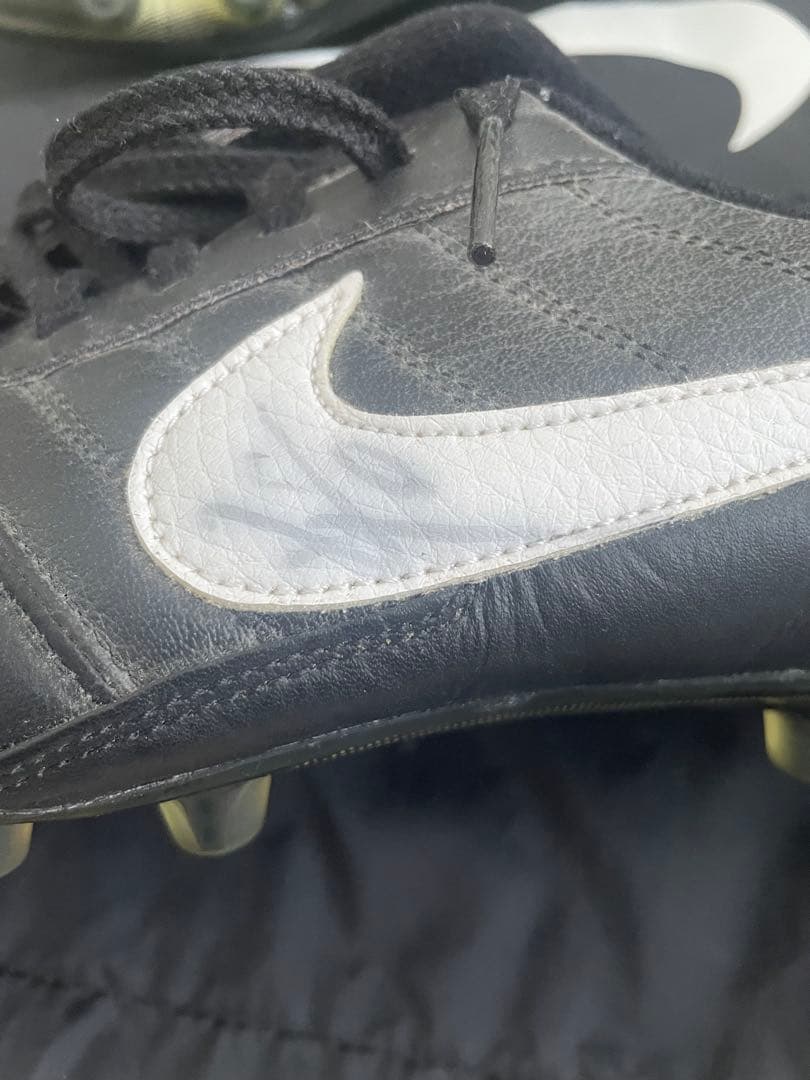 鹿島アントラーズ　本山雅志　使用スパイク　サイン