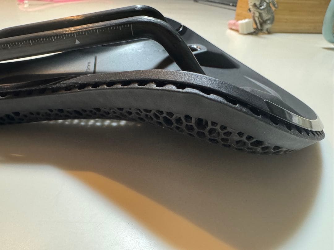 パーツ Fizik TEMPO ALIANTE R1 ADAPTIVE 145mm