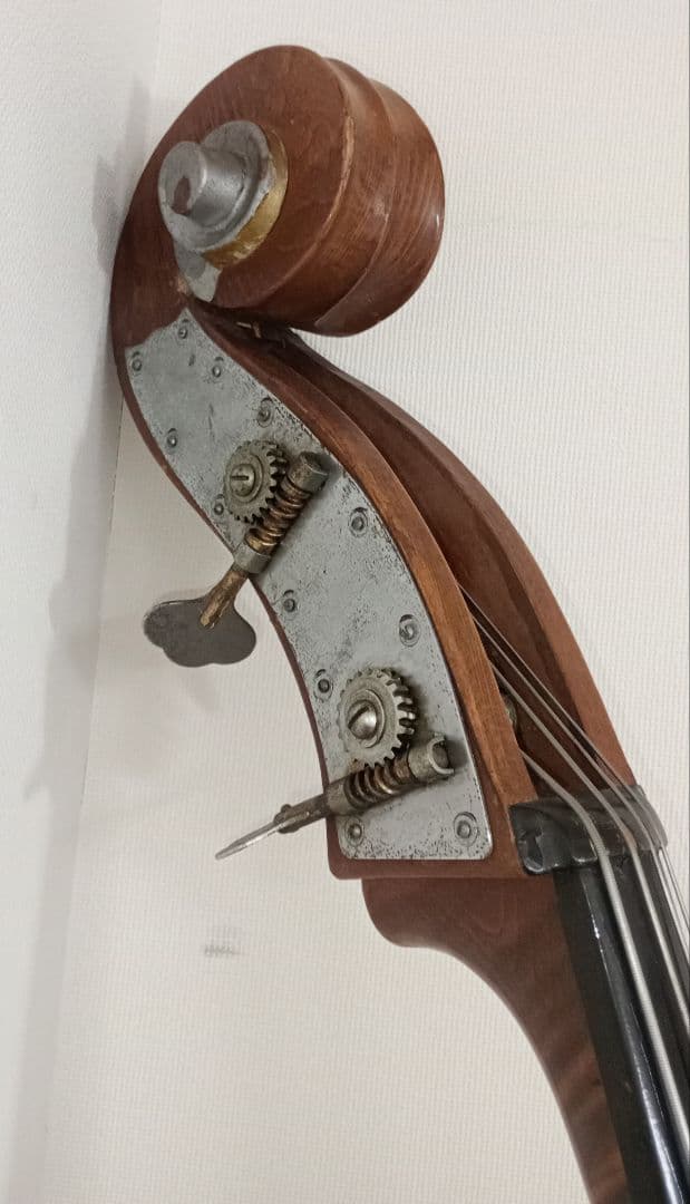 Chaki ウッドベース