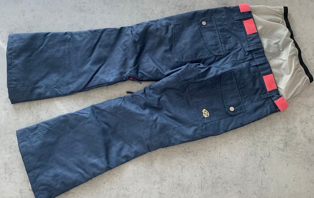 未使用級✨DLite レディースLスキースノーボードウェア上下セット