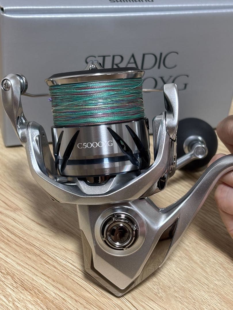 【美品】23 ストラディック C5000XG サーフ使用4回・PEライン付き