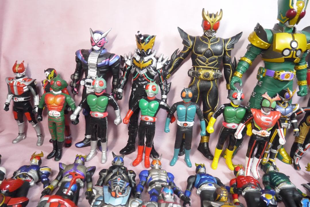 ライダーヒーローシリーズ　ビッグサイズソフビフィギュアなど　85体セット