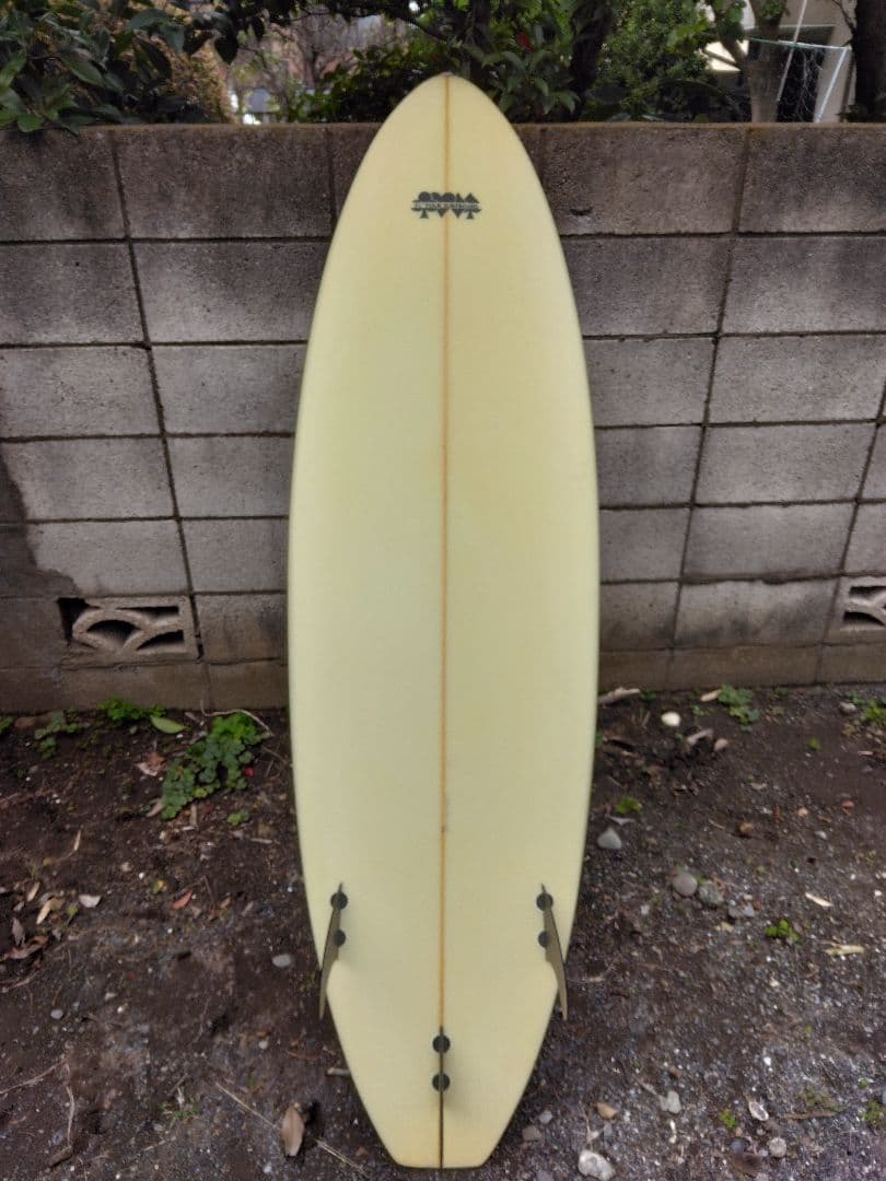 サーフボード・カルフォルニアスタイルでエッジの効いたボードでlet's go!?