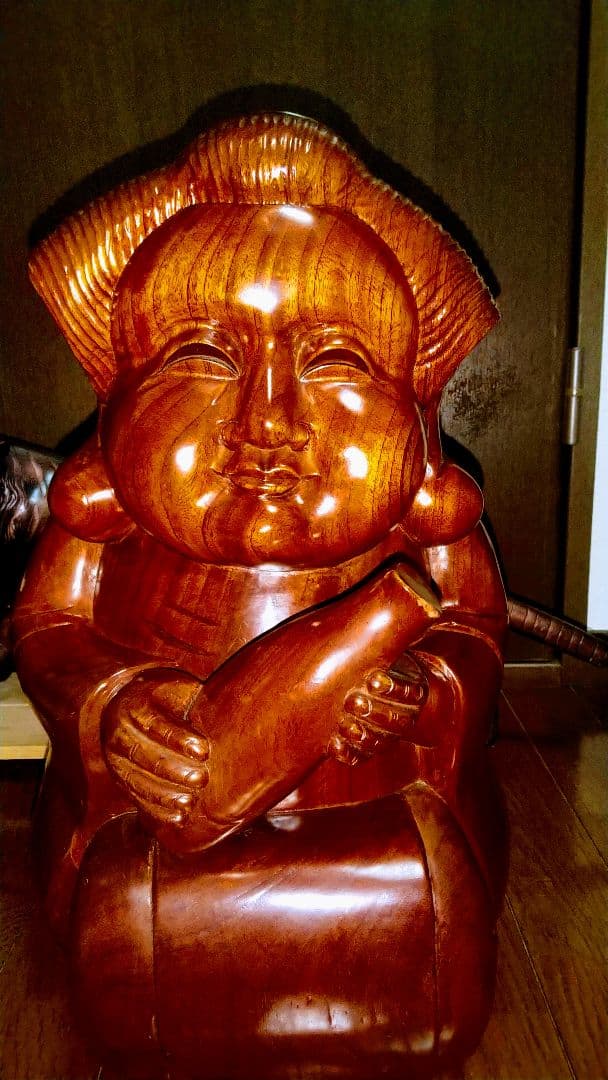 入手困難.巨大.木製.お福さんの置物.9.３kg