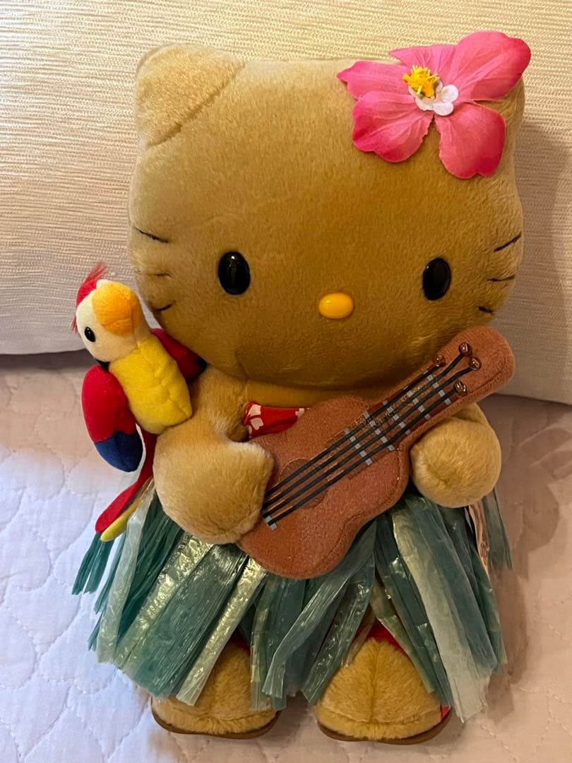 【激レア・新品未使用】日焼けキティ ハワイ　オウム　フラダンスぬいぐるみ