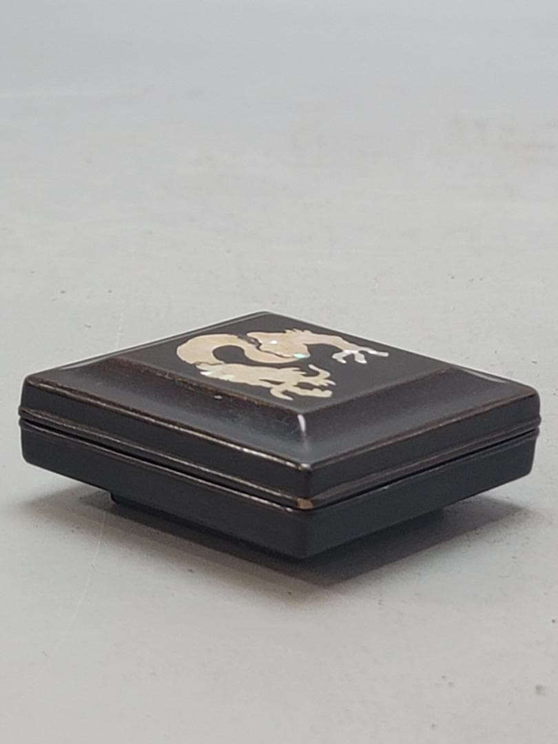 中国美術 唐物 螺鈿龍紋 香合 DT513