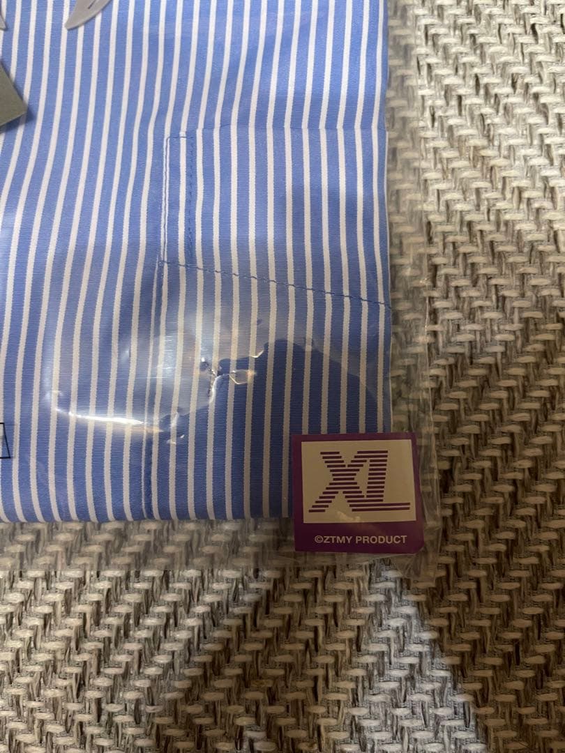 ずとまよ。名巧は愚なるが如し　ブルーストライプシャツ　XL