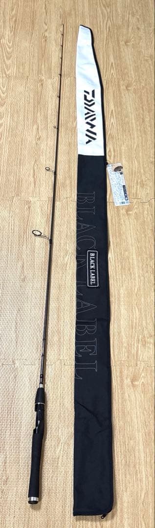 ダイワ ブラックレーベル(バーサタイル) 6011LMLXS-ST