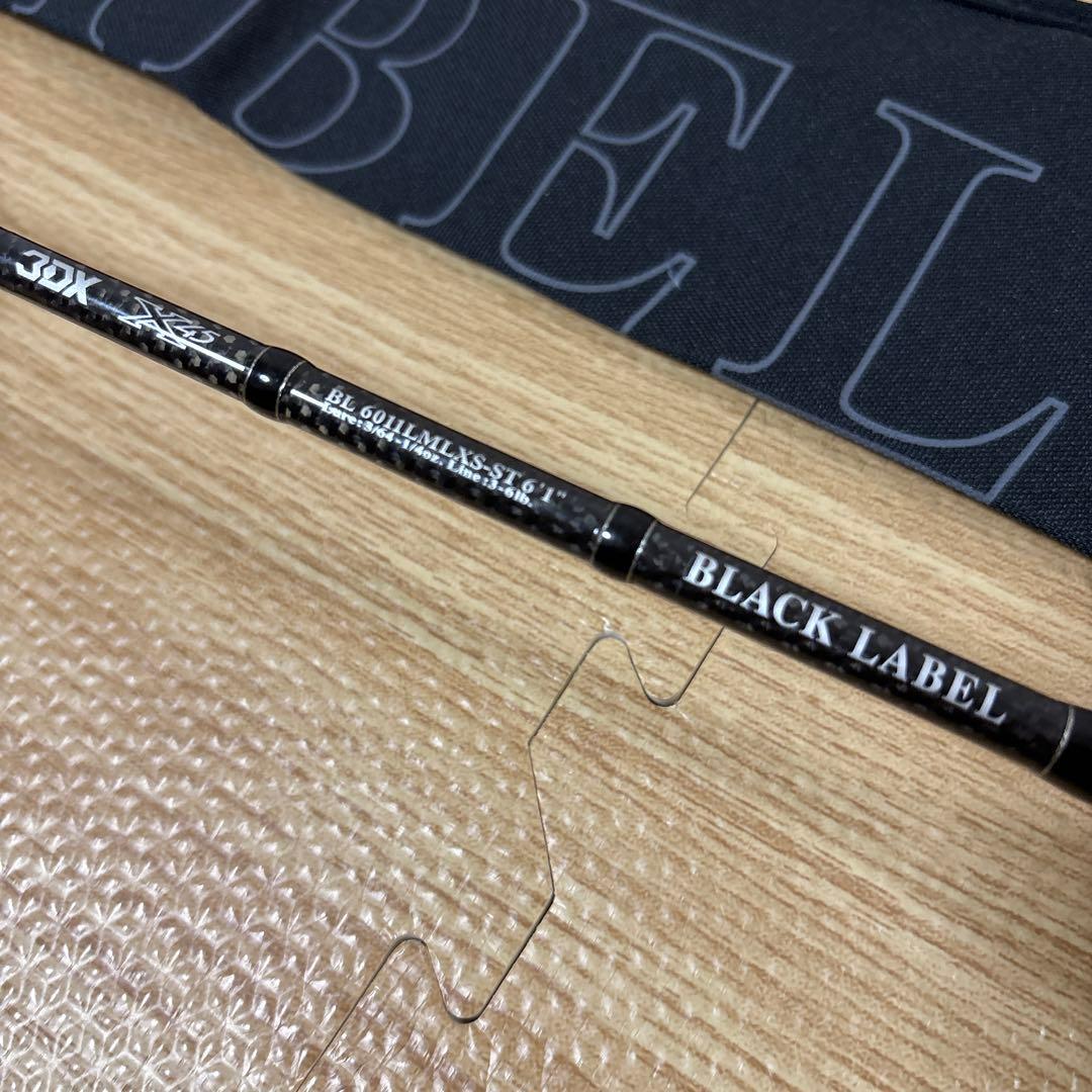 ダイワ ブラックレーベル(バーサタイル) 6011LMLXS-ST