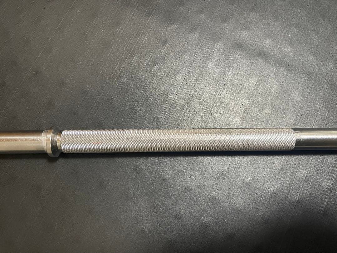 バーベルシャフト カラー付き 180cm 28mm 8.5kg 美品 筋トレ器具