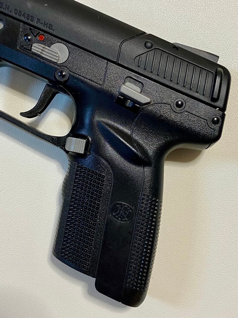 【週末セール】動確済　東京マルイ　fn57 ガスブロ