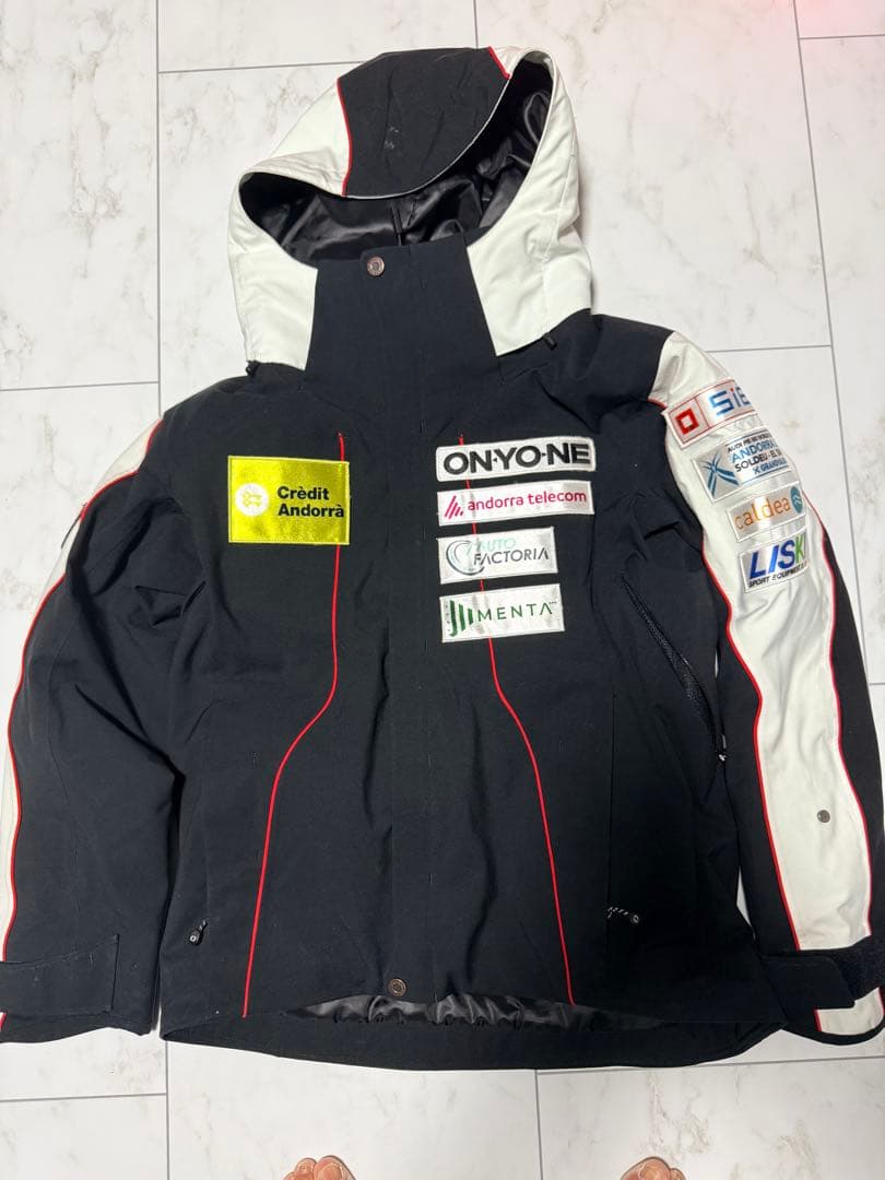 スキーウェア　オンヨネ　レディーサイズSS 160