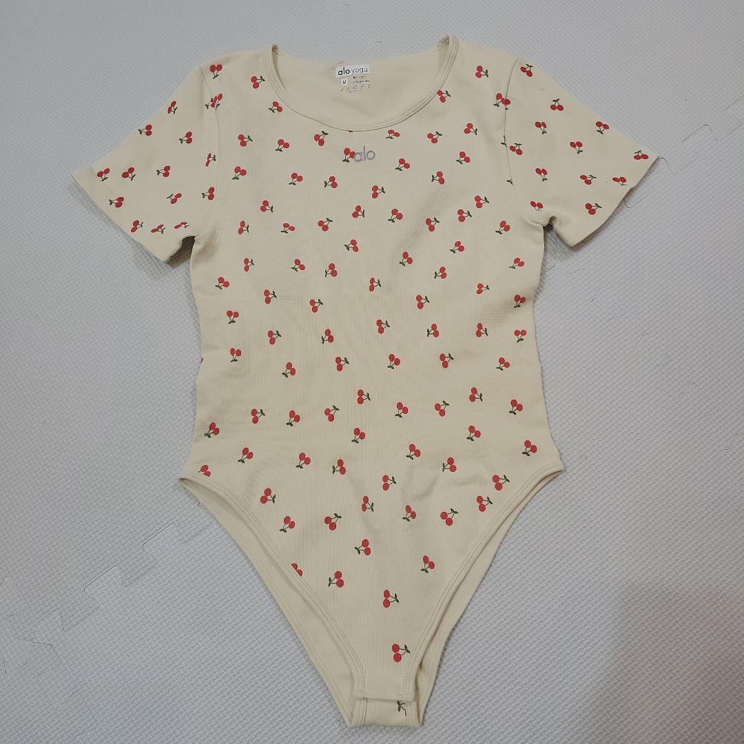 alo yoga チェリー柄 ボディスーツ M
