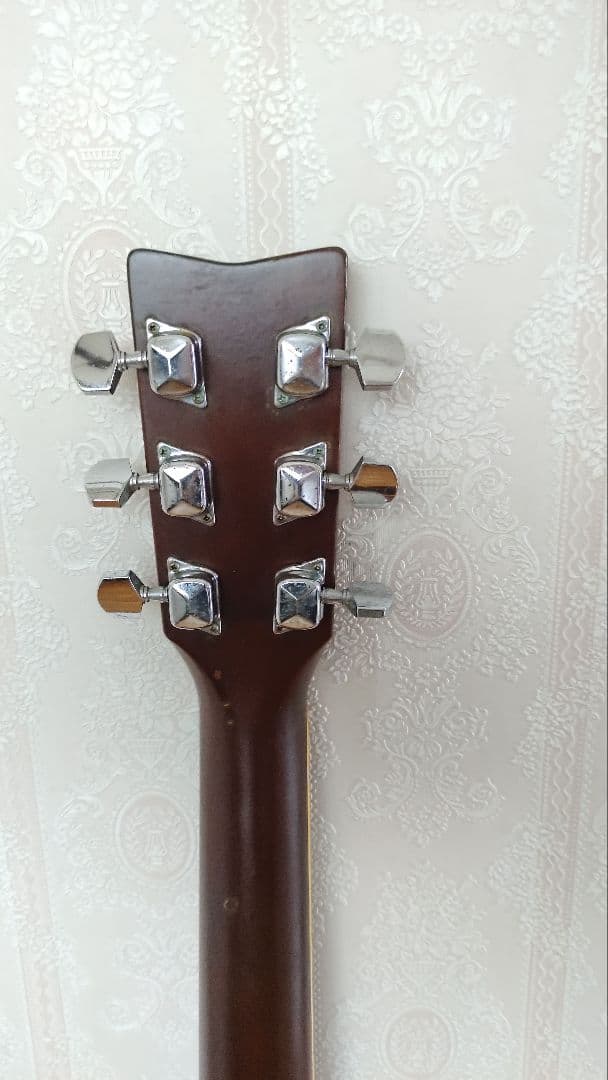 ヤマハアコースティックギター　FG-720