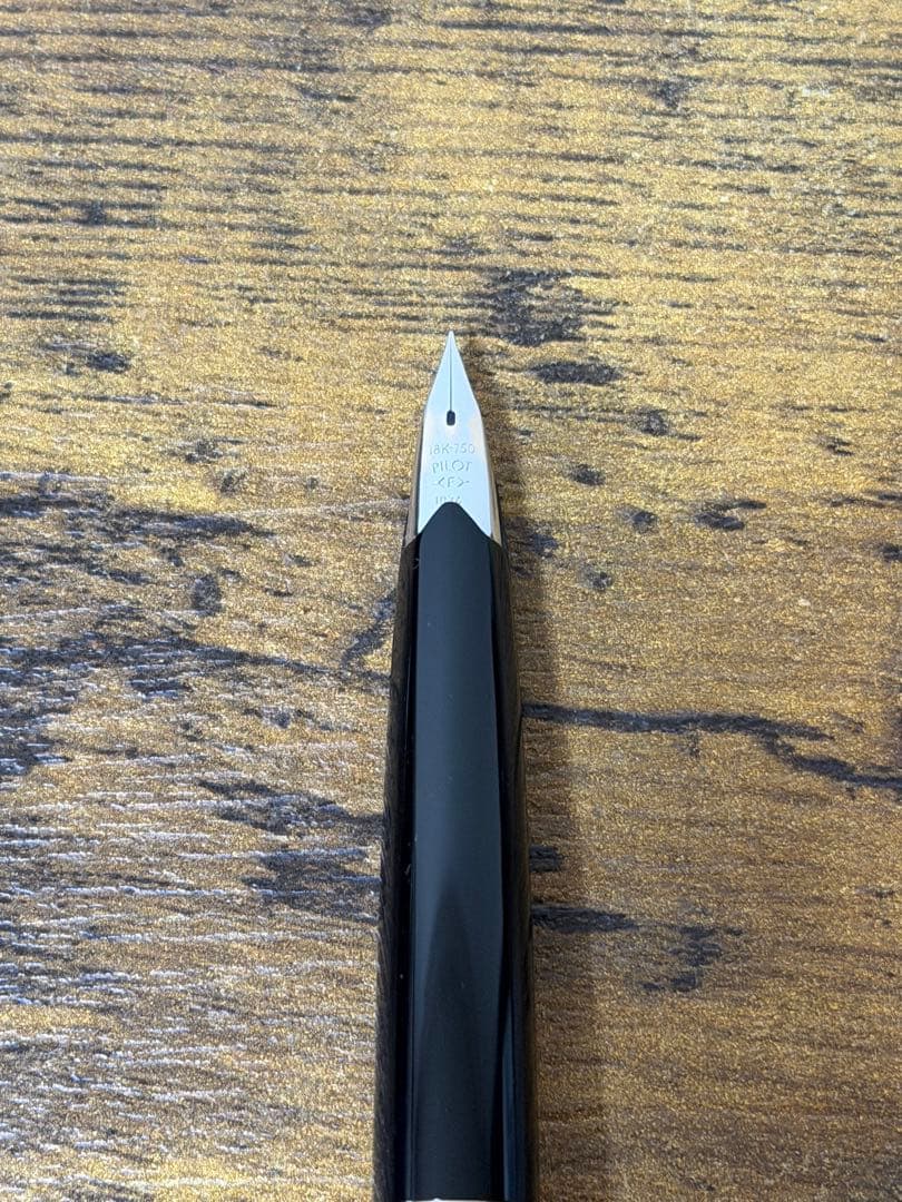 新品未使用　1976年製　蝕刻　エリート　18金　万年筆　パイロット　細字