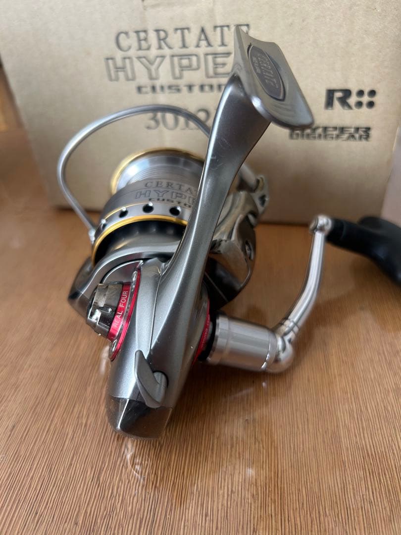 Daiwa CERTATE HYPER カスタム3012H スピニング　付属品有