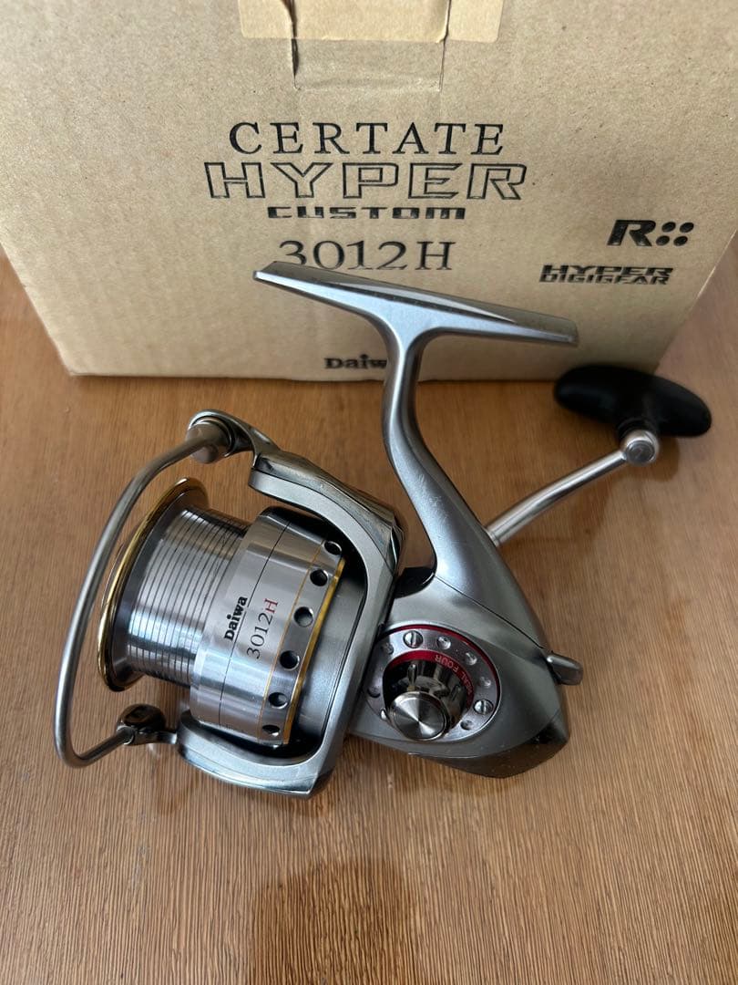 Daiwa CERTATE HYPER カスタム3012H スピニング　付属品有