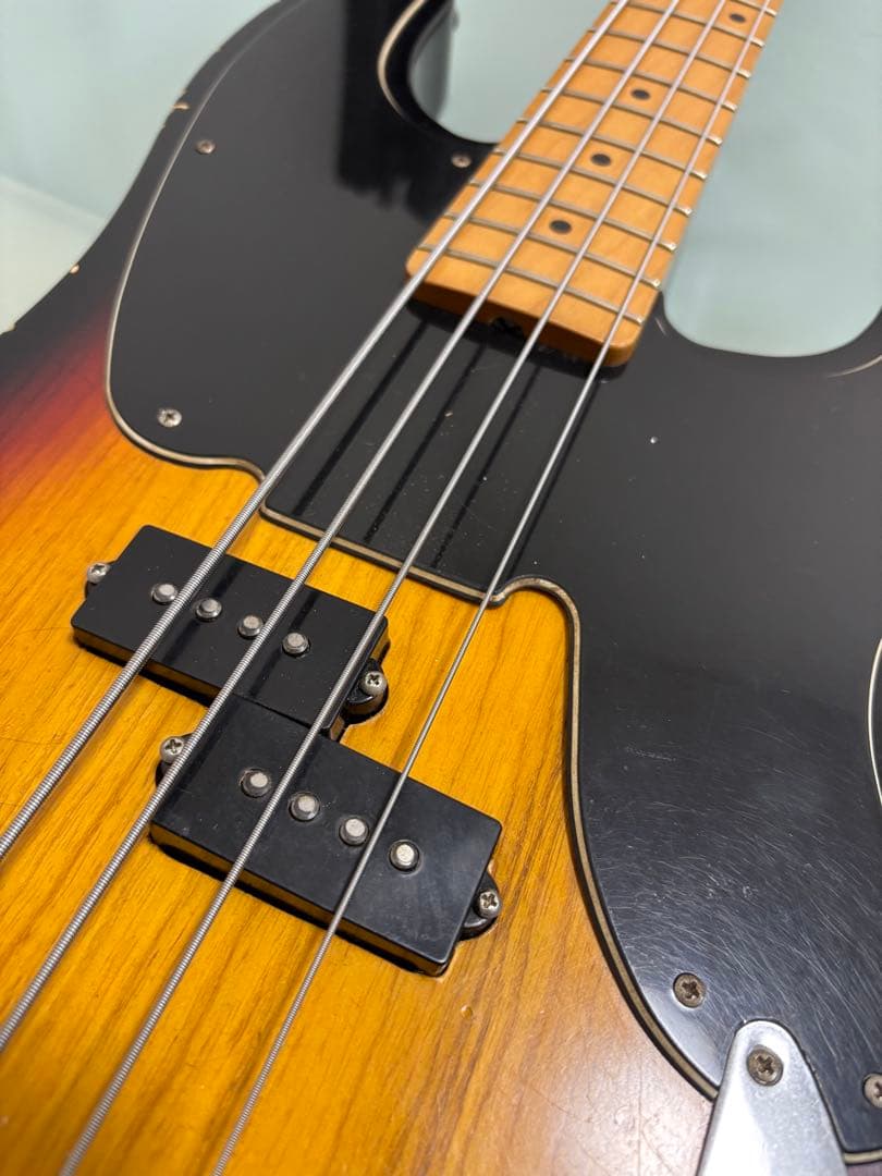 Fender Mike Dirnt シグネイチャーモデル　ベース