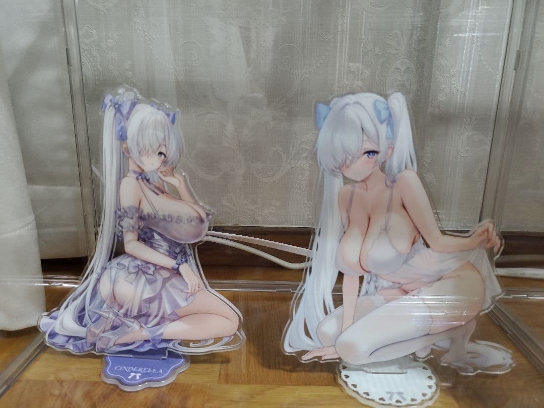 勝利の女神NIKKE シンデレラ アクリルスタンド 美品